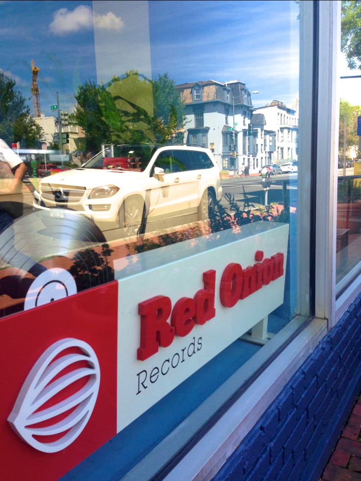 Red Onion Store Front